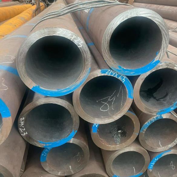 無縫鋼管廠家(jiā)直銷價(jià)格(gé)